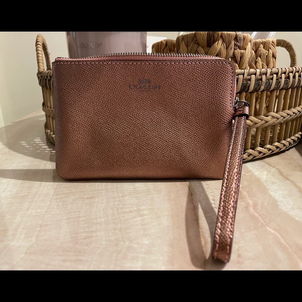 Coach Corner Zip Wristlet Wallet Rose Gold Leather